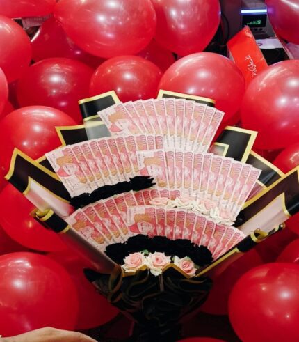 Luxury Money and Rose Bouquet Online in Haripur – Timeless Wrap Gift Shop